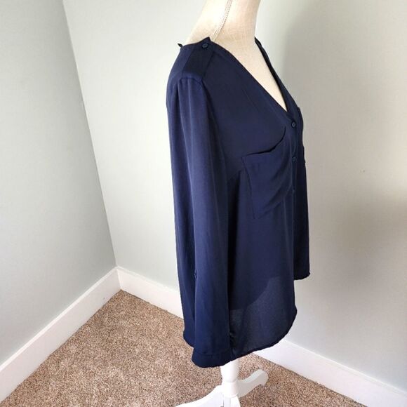 Divided H&M WOMEN'S TUNIC V NECK BUTTON FRONT OPTIONAL ROLLED SLEEVES SIZE 10 - Picture 3 of 6